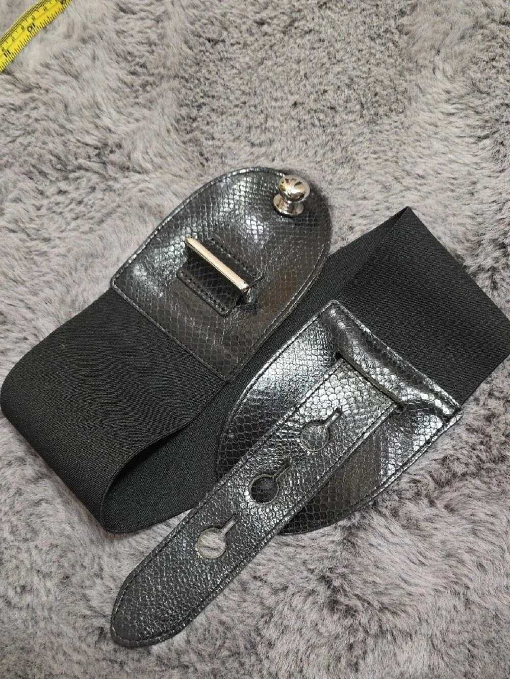 Express Black Leather Stretch Waist Belt  Silver Accent 3 Adjusts Small Medium